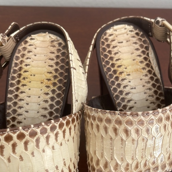 Stuart Weitzman Roccia Snakeskin Sandals Size 8 - Picture 5 of 10